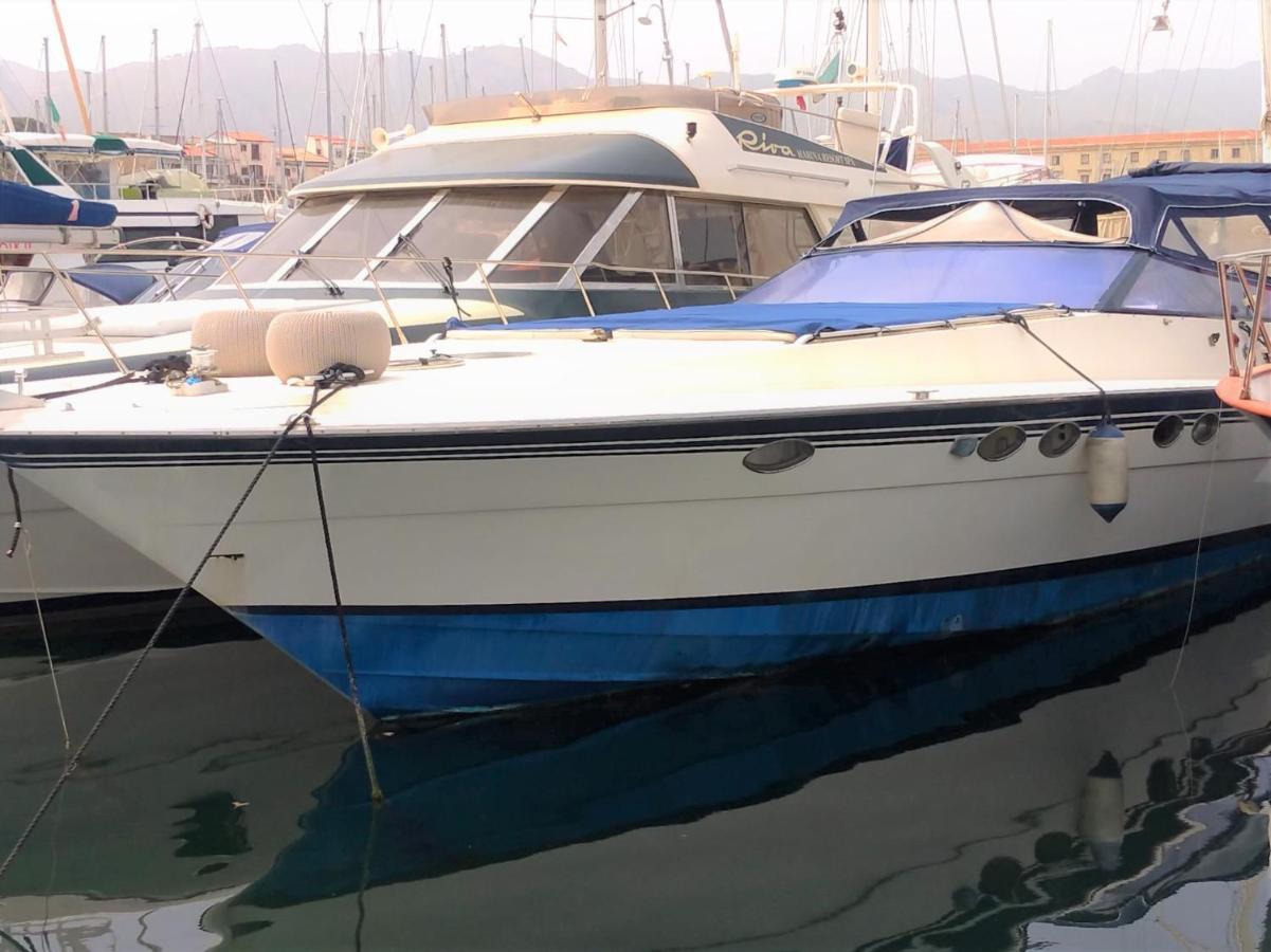 מלון פלרמו Desire Charming House Boat מראה חיצוני תמונה